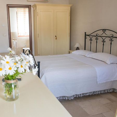 La Vigna Vecchia Guest House Fasano Luaran gambar